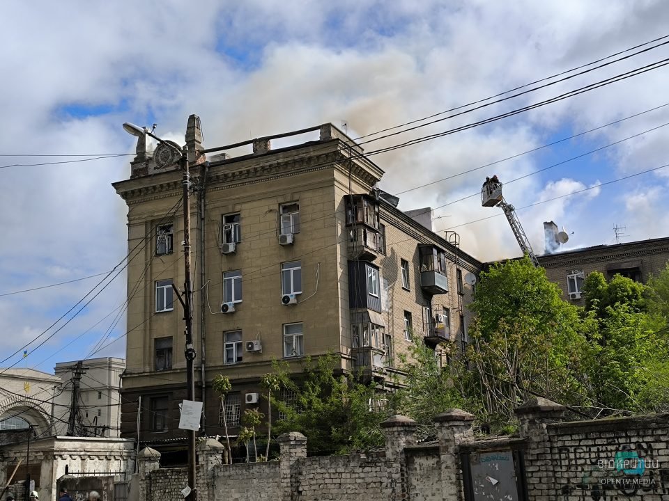 Зруйновано 10 квартир і вибито близько 700 вікон: комунальники долають наслідки ракетного удару окупантів по Дніпру - рис. 2