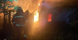 У Дніпрі вогнеборці ліквідували пожежу у житловому будинку