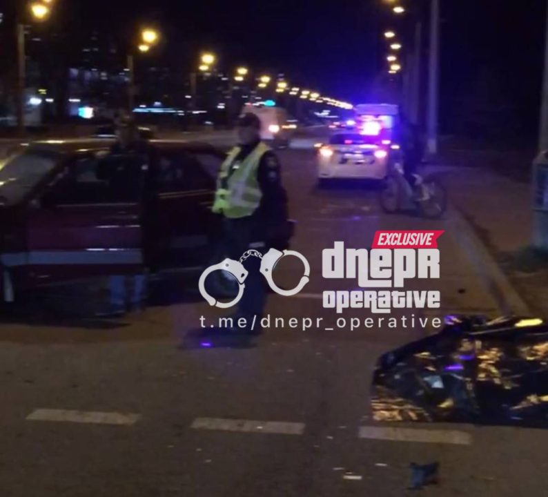 Мотоцикліст загинув на місці: у Дніпрі сталася смертельна аварія