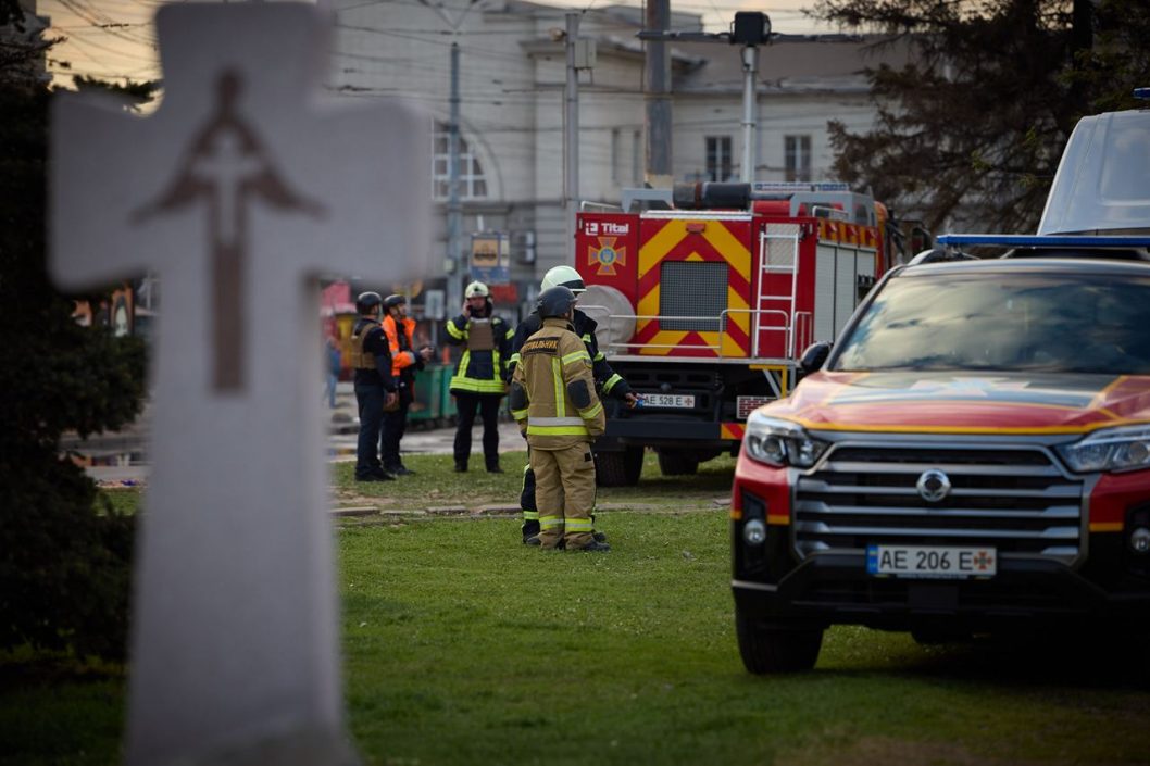 Президент України Володимир Зеленський провів безпекову нараду у Дніпрі