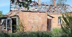 Пошкоджено підприємство, будинки та лінії ЛЕП: окупанти завдали ударів по Нікопольщині  - рис. 14