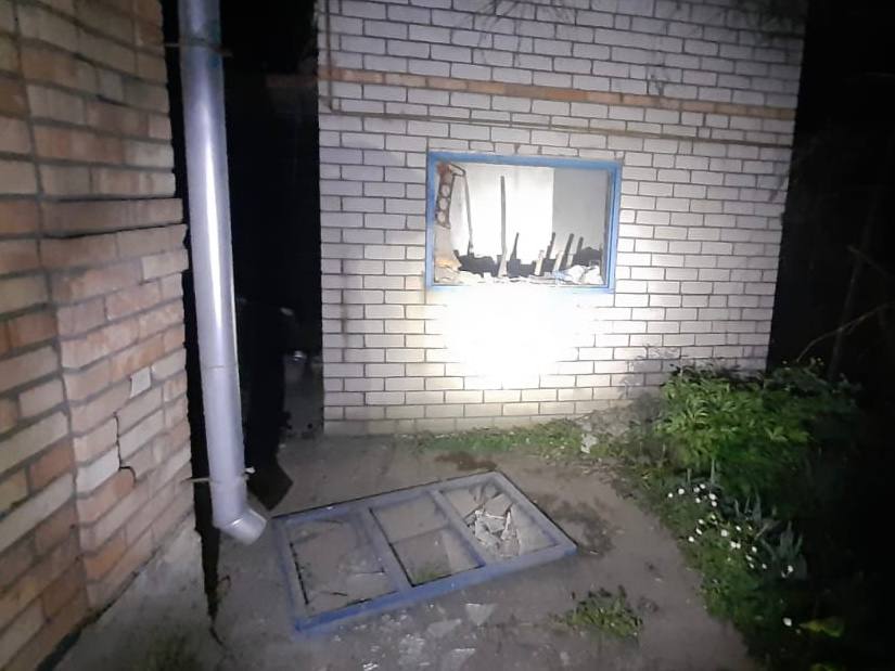 Окупанти спрямували дрони та артилерію на громади Нікопольщини: пошкоджено житлові будинки - рис. 2