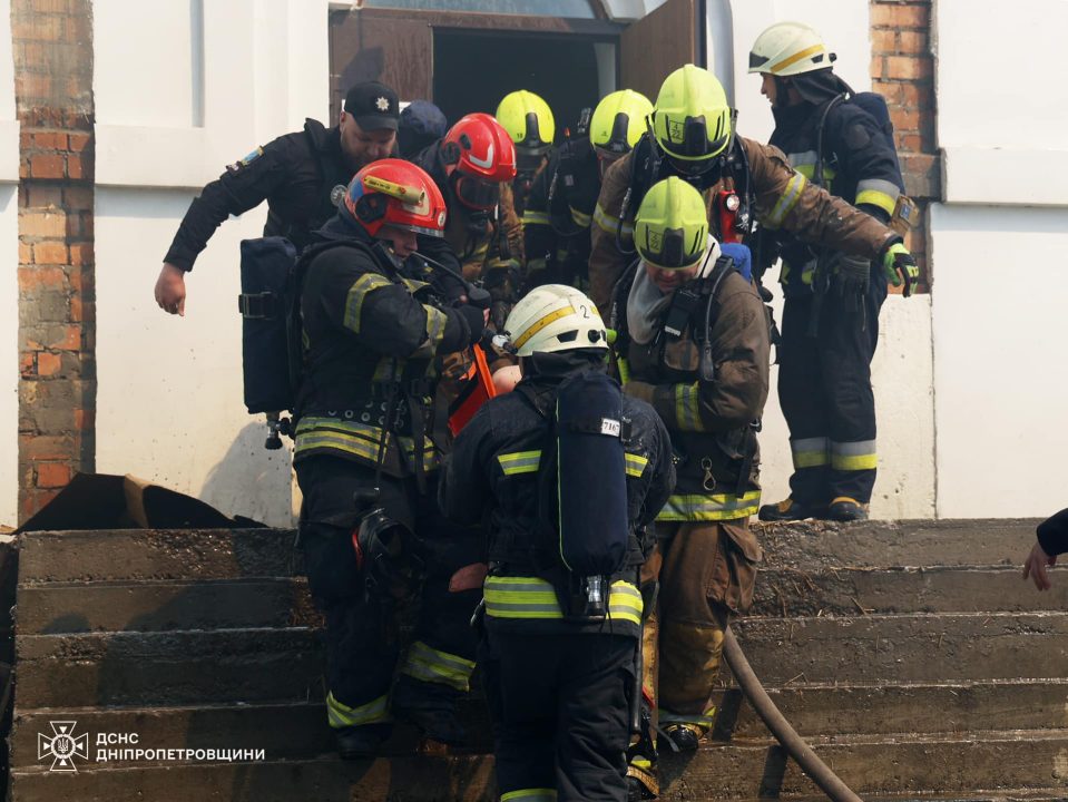 У Дніпрі під час пожежі на території храму загинула жінка
