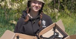 Перша дівчина, яка поповнила лави підрозділу БпЛА 128 бригади ТрО Дніпра, отримала в подарунок три дрони - рис. 17