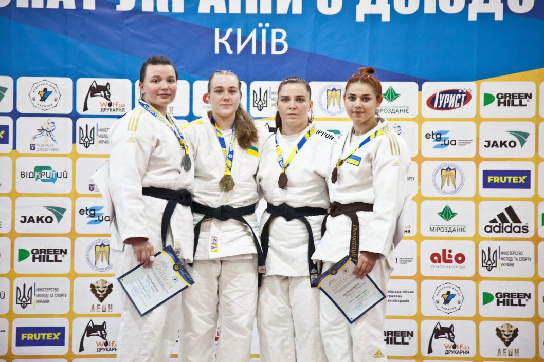 Дзюдоїсти Дніпропетровщини вибороли 10 медалей на Кубку України в Києві