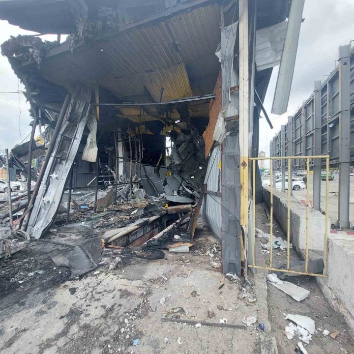 Мешканців Дніпра просять допомогти у відбудові автовокзалу