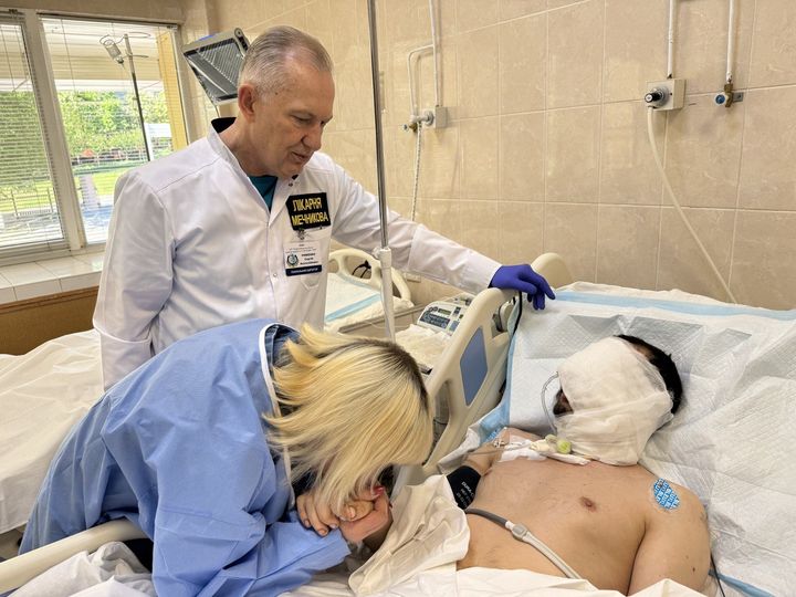 У лікарні Дніпра врятували військового, в якого майже не лишилося обличчя