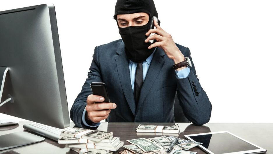 У Дніпрі викрили інтернет-шахрая, який продавав неіснуючі запчастини