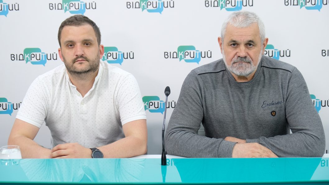 Штучні квіти на поминальні дні у Дніпрі: небезпека для людини та штрафи для продавців - рис. 1