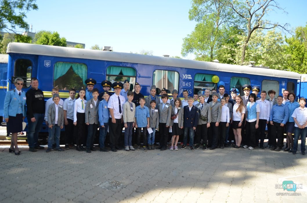 У Дніпрі відновила роботу дитяча залізниця в парку Глоби