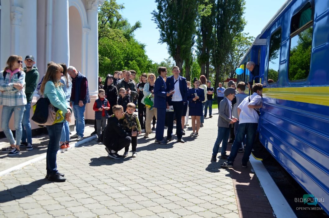 У Дніпрі відновила роботу дитяча залізниця в парку Глоби