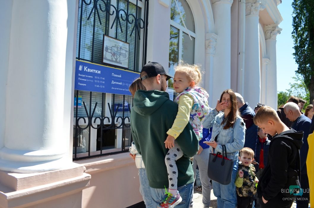 У Дніпрі відновила роботу дитяча залізниця в парку Глоби