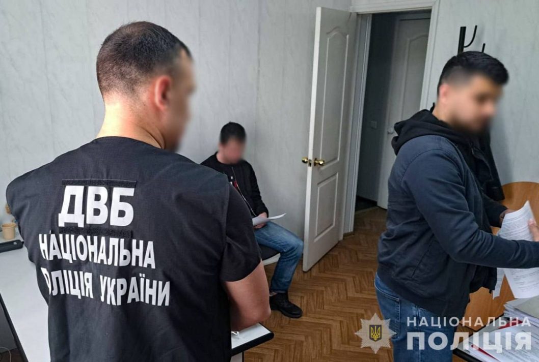 В Кривом Роге мошенники за деньги обещали помочь получить водительские права - рис. 1