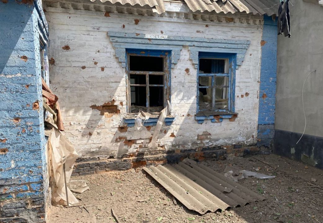 В результате российских обстрелов на Днепропетровщине пострадал 44-летний мужчина - рис. 1