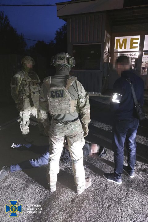 На Дніпропетровщині затримали кримінального авторитета, який «вибивав» з працівника КП неіснуючий борг - рис. 1