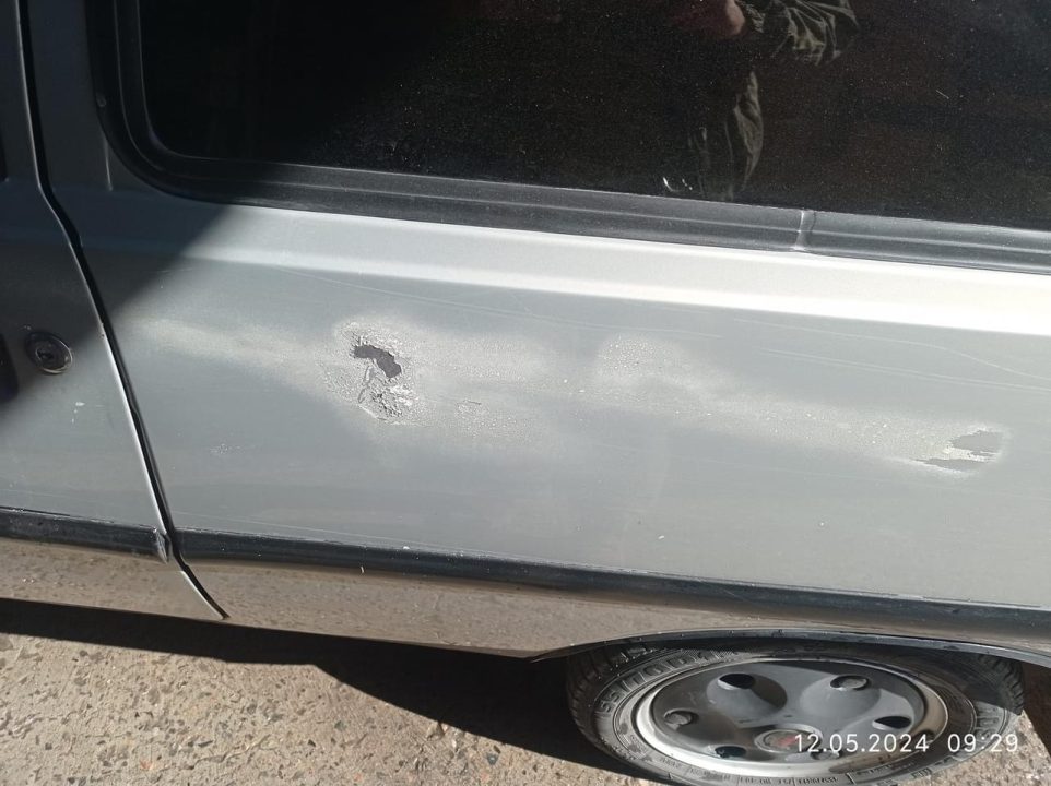 В Днепре неизвестные облили кислотой автомобиль - рис. 3