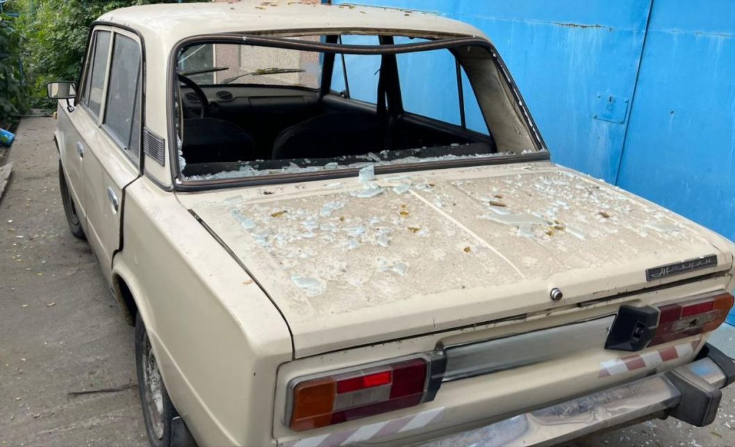 Пошкоджені пʼятиповерхівка, приватні будинки та агрофірма: ворог продовжує терор Нікопольщини - рис. 6