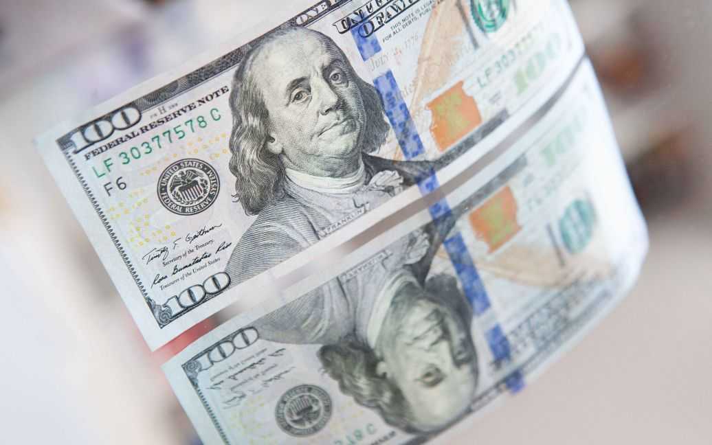 Нацбанк впервые поднял официальный курс доллара выше 40 гривен - рис. 1