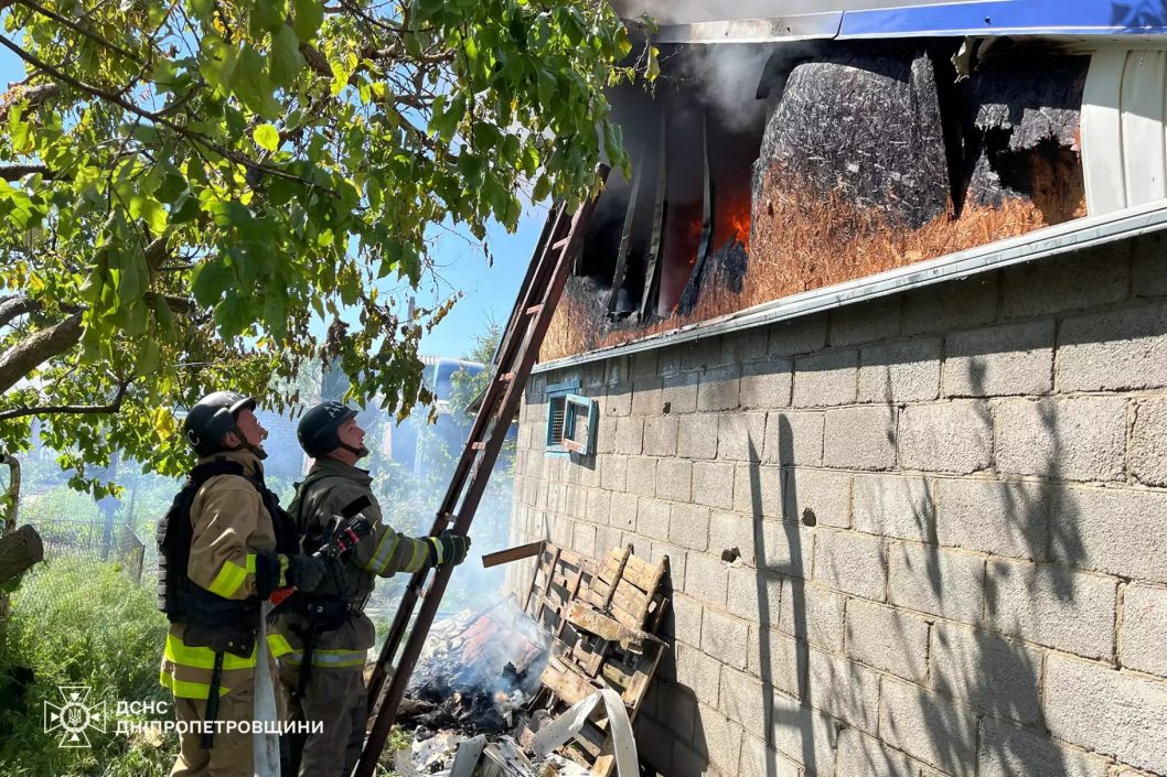 Внаслідок обстрілу російських окупантів постраждала 58-річна мешканка Нікополя