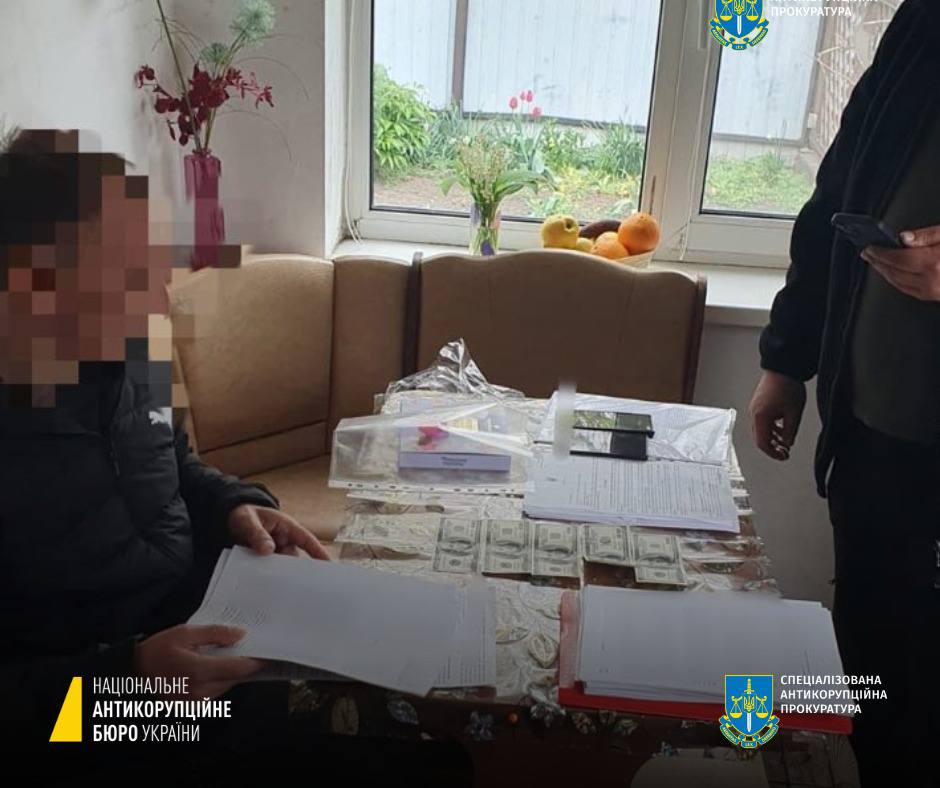 Суддя на Дніпропетровщині, якого впіймали на хабарі вийшов під заставу