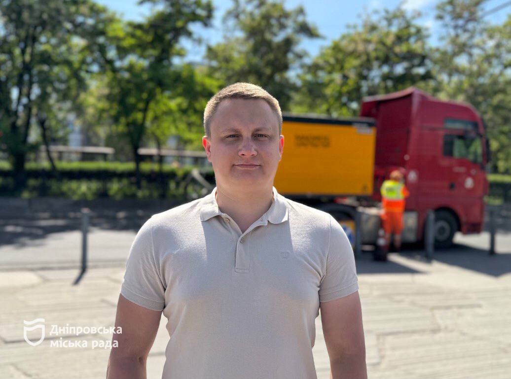 У Дніпрі неглибокі ями на дорогах усувають за допомогою ямкового ремонту - рис. 2
