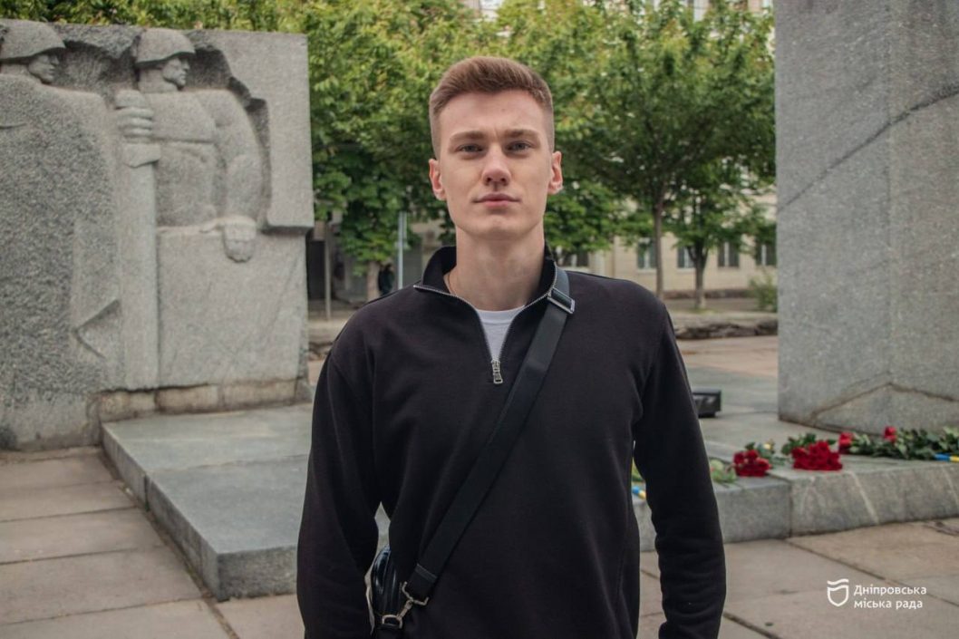 У Дніпрі вшанували полеглих в День пам’яті та перемоги над нацизмом у Другій світовій війні