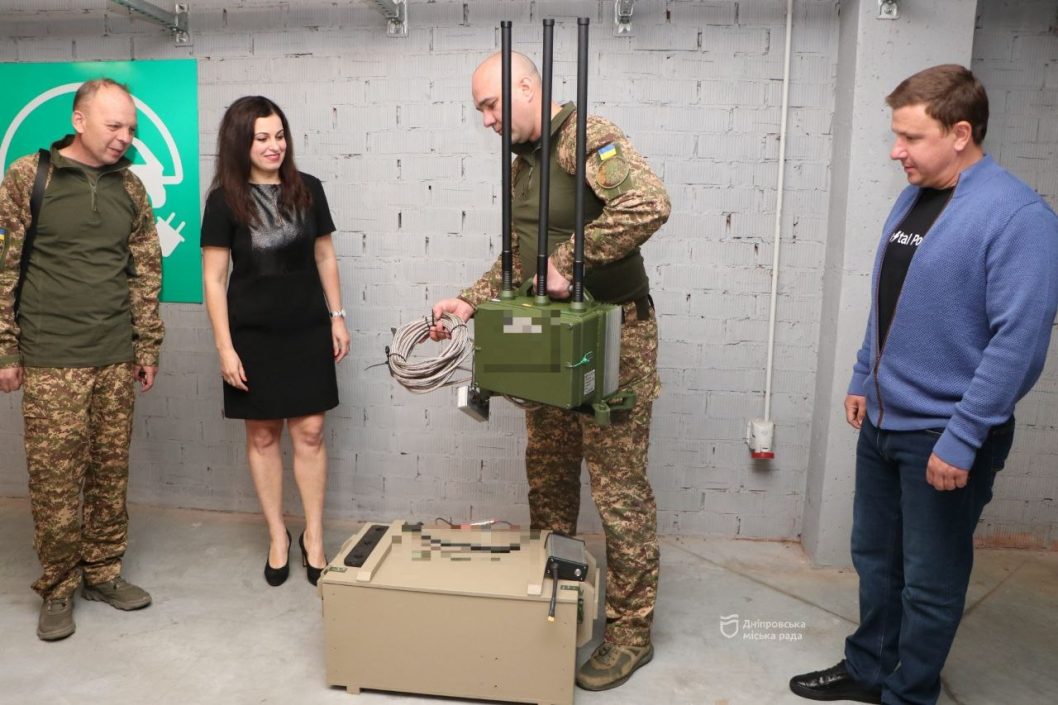 Два унікальні універсальні РЕБи: чергова партія допомоги захисникам від дніпрян - рис. 3