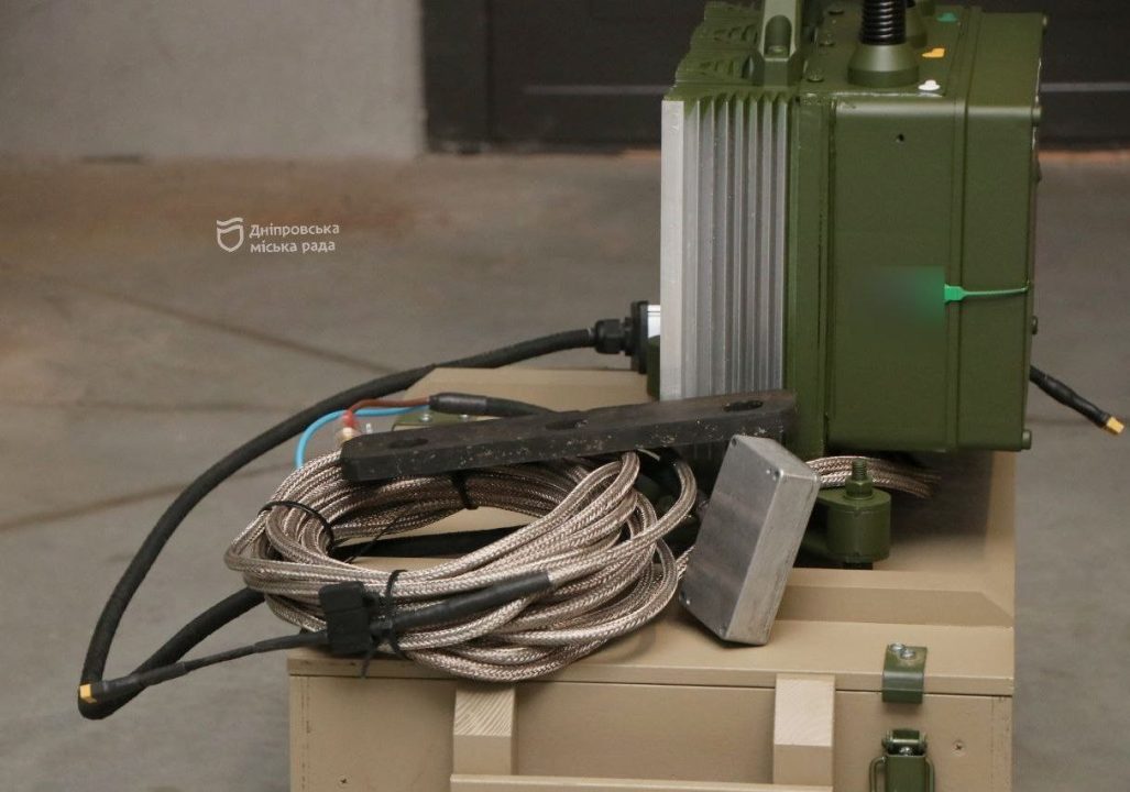 Два унікальні універсальні РЕБи: чергова партія допомоги захисникам від дніпрян - рис. 2