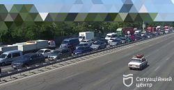 ДТП та ремонт доріг: де ускладнено рух транспорту у Дніпрі
