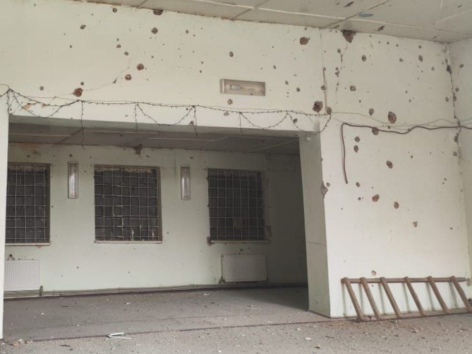 Росіяни обстріляли Нікополь із важкої артилерії: поранень зазнали двоє чоловіків