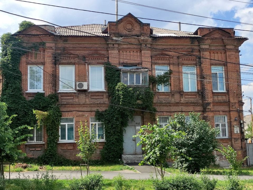 Про Дніпро: історія вулиці Кониського
