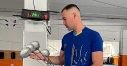 Гроші підуть на ЗСУ: чемпіон світу з фехтування з Дніпра виставив на аукціон шпаги з Олімпіади в Токіо - рис. 2