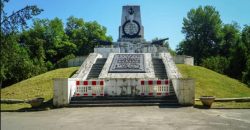 На могиле Александра Поля в Днепре обнаружили кости - рис. 4