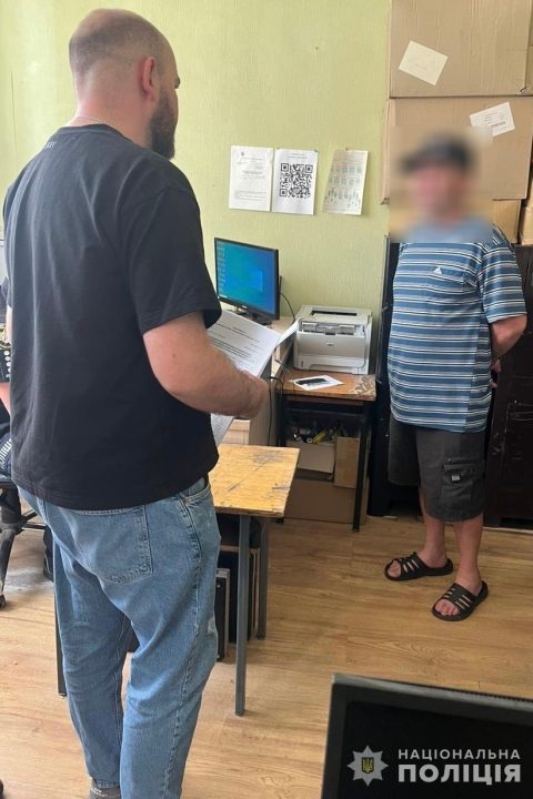 У Дніпрі затримали чоловіка, який на підпитку збив бабусю та втік з місця події