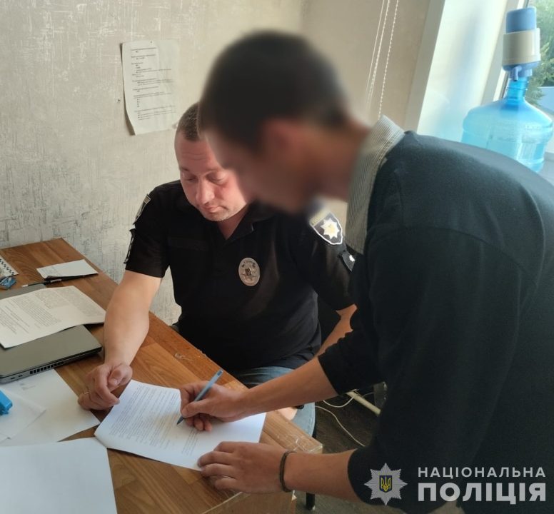 На Дніпропетровщині чоловік досмерті забив цеглиною знайомого