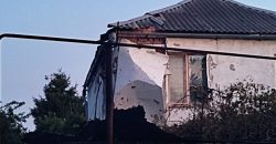 Пошкоджені будинки, гаражі та ЛЕП: ворог атакував Нікопольщину та Покровську громаду Дніпропетровщини - рис. 14