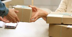 В Днепре мужчина заказал почтой золотое кольцо и пытался с ним сбежать - рис. 9