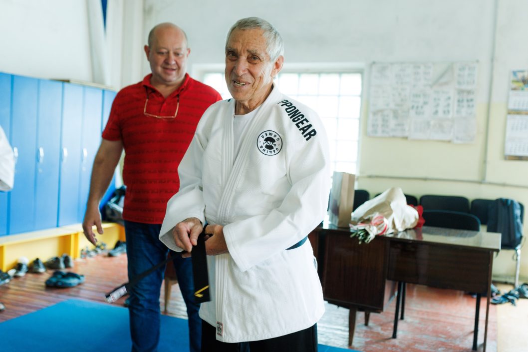 Выдающийся тренер по дзюдо из Каменского Александр Кравцов отметил 80-летний юбилей - рис. 3