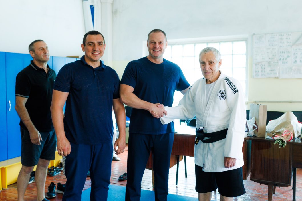 Выдающийся тренер по дзюдо из Каменского Александр Кравцов отметил 80-летний юбилей - рис. 5