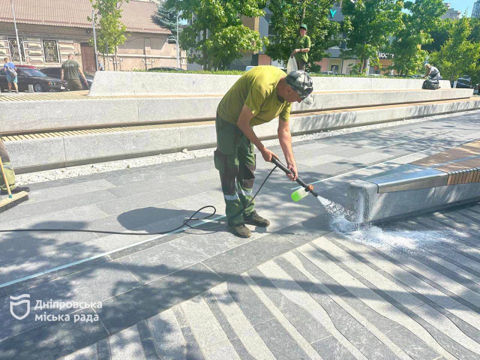 В Днепре из-за аварийности ремонтируют подпорные стенки - рис. 2