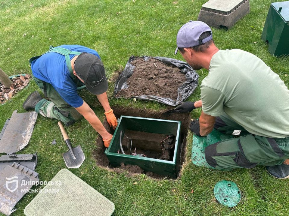 В Днепре из-за аварийности ремонтируют подпорные стенки - рис. 1
