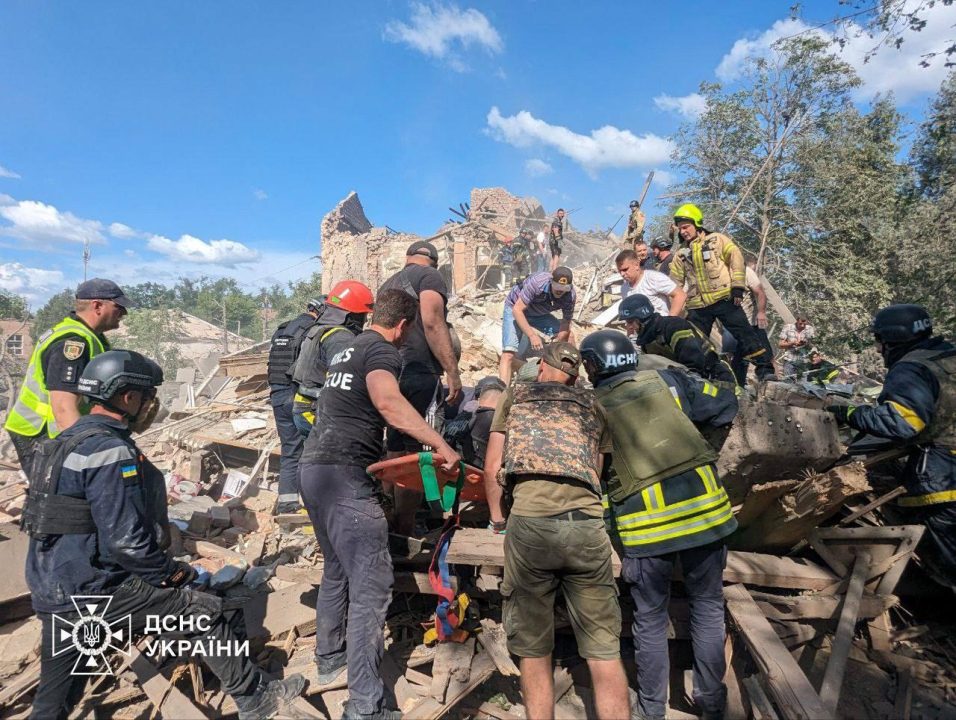 9 загиблих та 29 постраждалих: у Кривому Розі завершили аварійно-рятувальні роботи