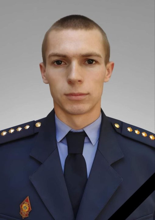 На Днепропетровщине умер спасатель, получивший ранения во время российского удара - рис. 1