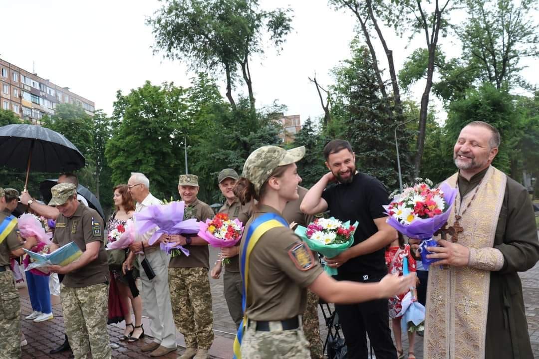 Вперше в історії: на Дніпропетровщині військовий ліцей випускає юних захисниць