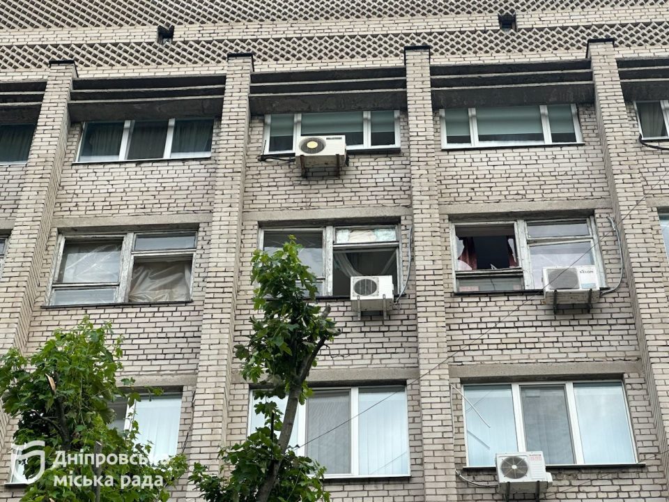 Пошкоджена лікарня відновила роботу: як почуваються постраждалі внаслідок ракетного удару по Дніпру