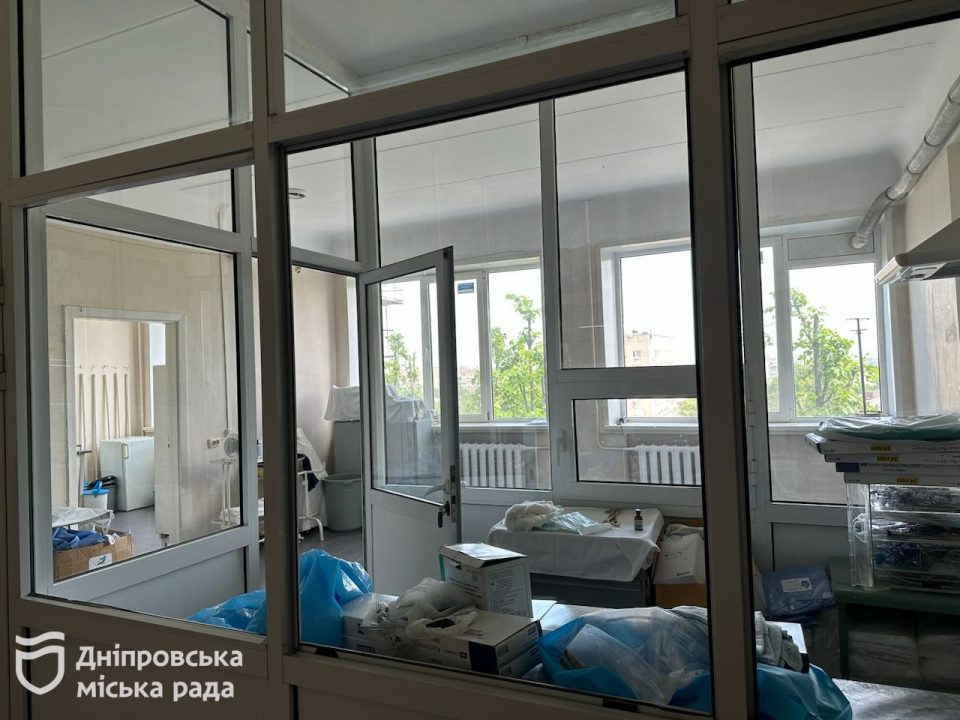 Пошкоджена лікарня відновила роботу: як почуваються постраждалі внаслідок ракетного удару по Дніпру