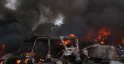 Пошкоджені авто, вибиті вікна у будинках та лікарні: внаслідок ракетного удару по Дніпру постраждали 6 цивільних