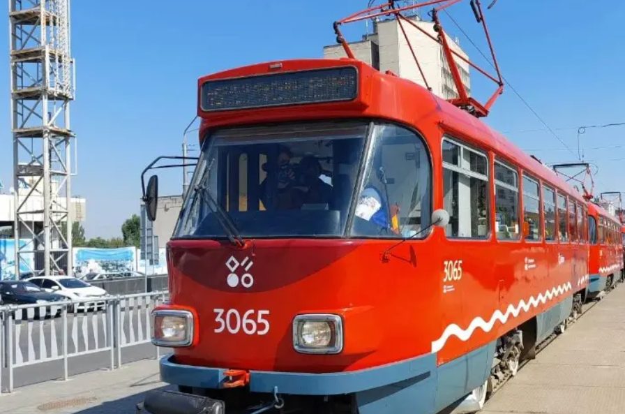 В Днепре возобновил работу трамвай №5, не работавший из-за ракетного удара оккупантов - рис. 1
