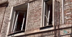 Пошкоджено будинки та навчальні заклади: наслідки ракетного удару росіян по Кривому Рогу  - рис. 8