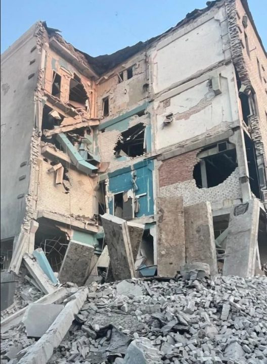 Отримали поранення п'ятеро людей: окупанти скинули авіабомбу на житловий квартал у Донецькій області